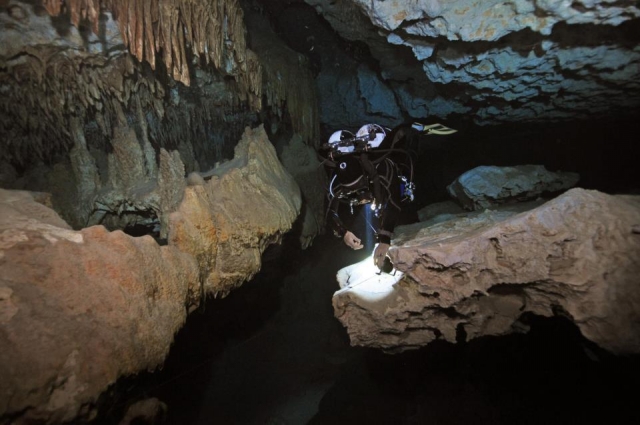  Unparalleled corners